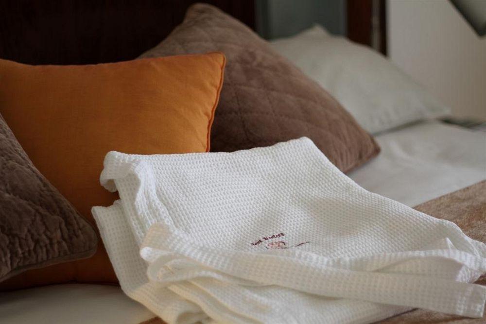Hotel Le Saint Denis Kültér fotó