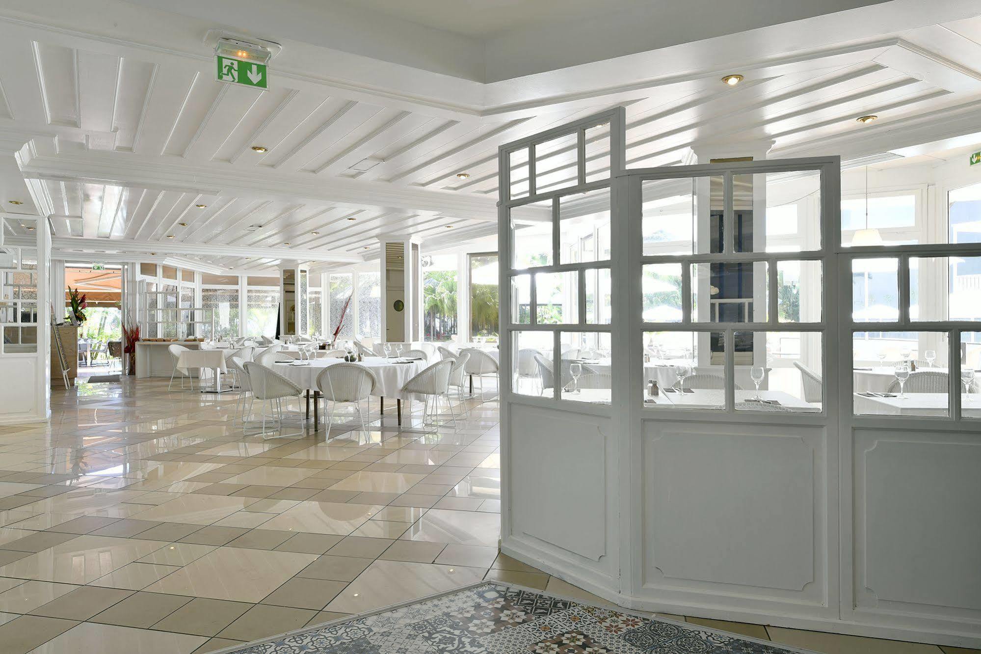 Hotel Le Saint Denis Kültér fotó