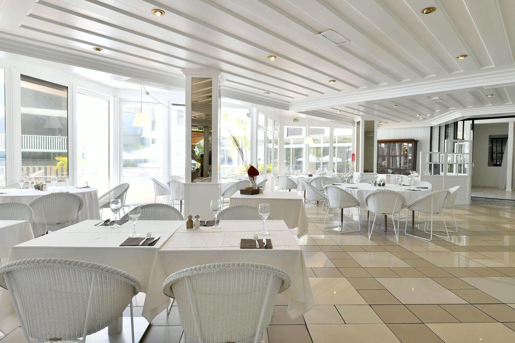 Hotel Le Saint Denis Kültér fotó